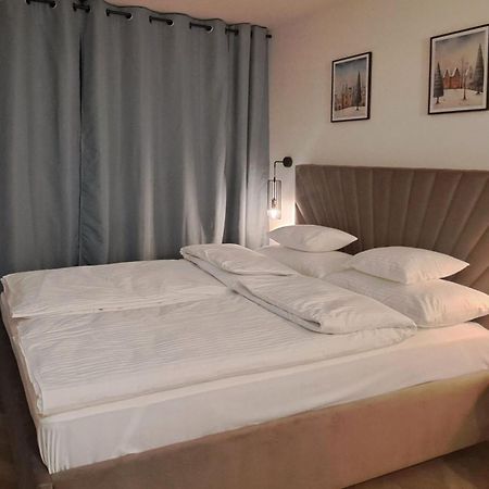 Falcon Apartment Center 4 Metro Swietokrzyska 华沙 外观 照片